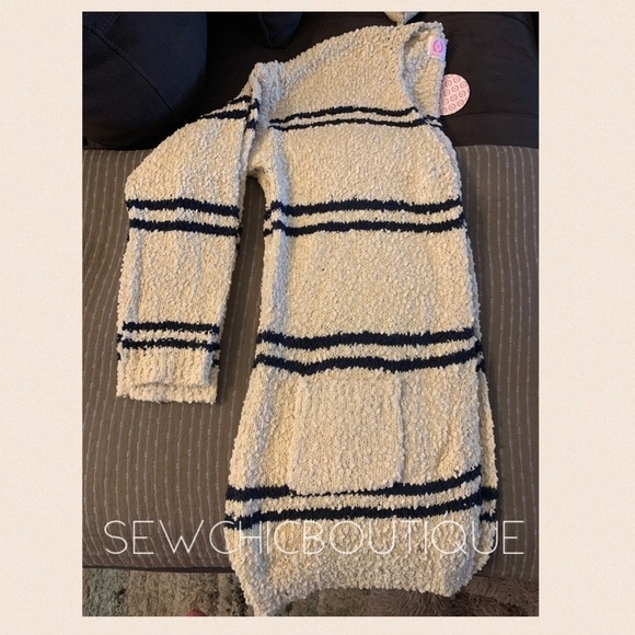 Ivory & Navy Popcorn Textured Striped Cardy - Picture 6 of 7